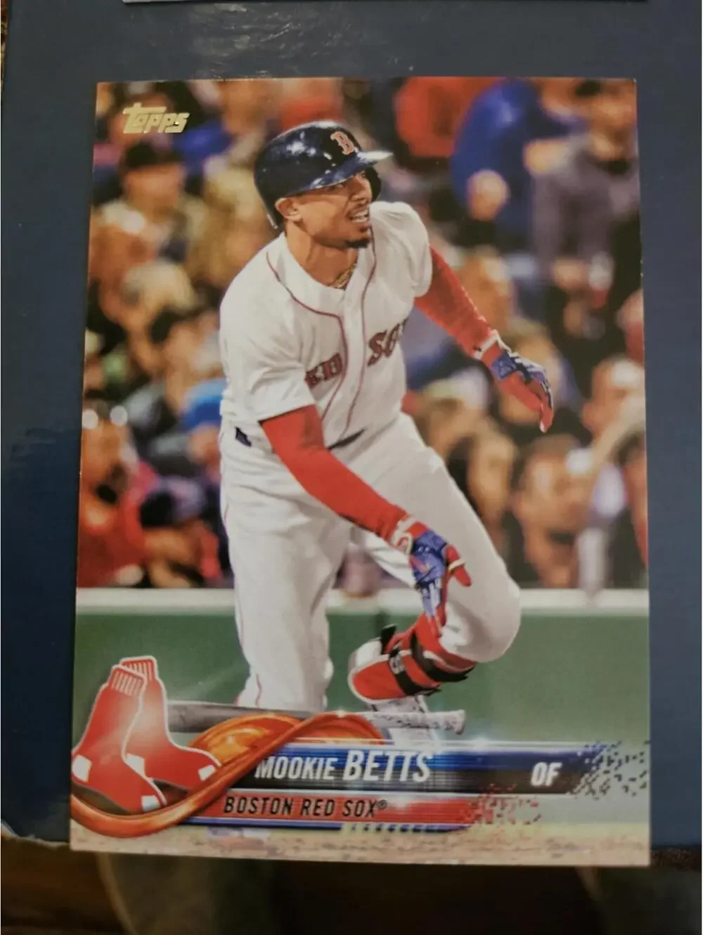 Mookie Betts - RARE batting photo - 2018 Topps  #140 - RAW Mint